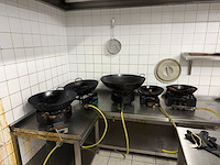 Diverse wokbranders op gas en keukengerei - afbeelding 2 van  13