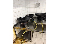 Diverse wokbranders op gas en keukengerei - afbeelding 4 van  13