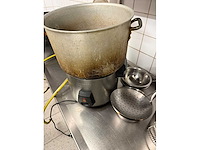 Diverse wokbranders op gas en keukengerei - afbeelding 9 van  13