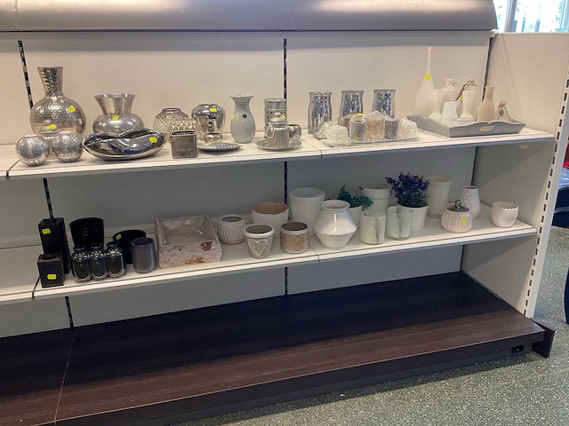 Diverse woonaccessoires - afbeelding 1 van  11