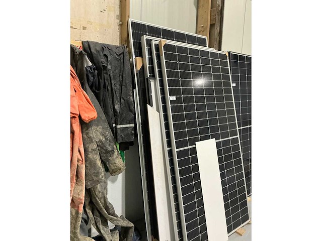 Diverse zonnepanelen (15x) - afbeelding 3 van  5