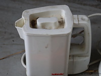 Diversen bestaande uit o.a. koffiezetmachine & hollandia waterkoker - afbeelding 3 van  5