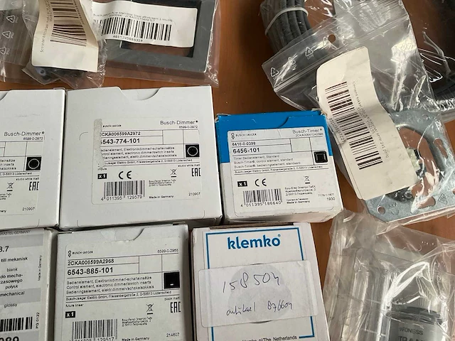 Diversen elektra materiaal schneider busch-jaeger hager - afbeelding 3 van  3