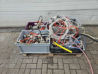 Diversen fustenkoppelingen en drukmeters - afbeelding 1 van  4