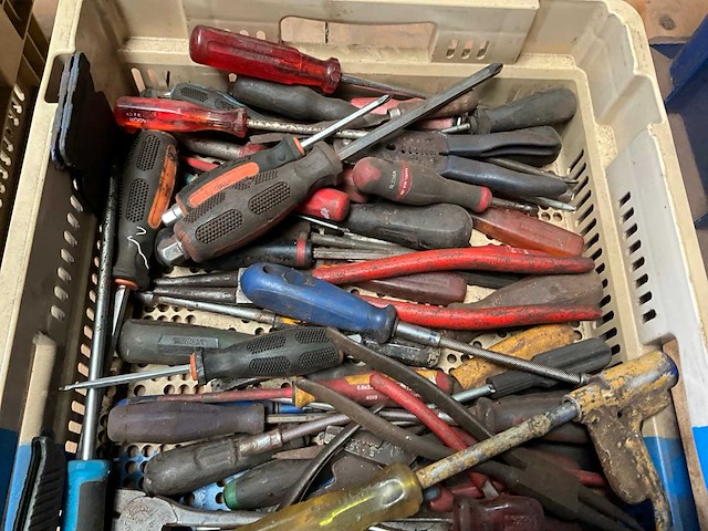 Diversen gereedschappen - afbeelding 4 van  4