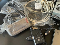Diversen kabels en andere elektronica - afbeelding 1 van  2