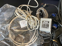 Diversen kabels en andere elektronica - afbeelding 2 van  2