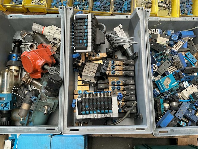 Diversen pneumatische gereedschappen - afbeelding 21 van  22