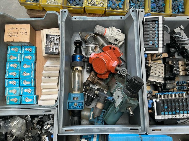 Diversen pneumatische gereedschappen - afbeelding 22 van  22