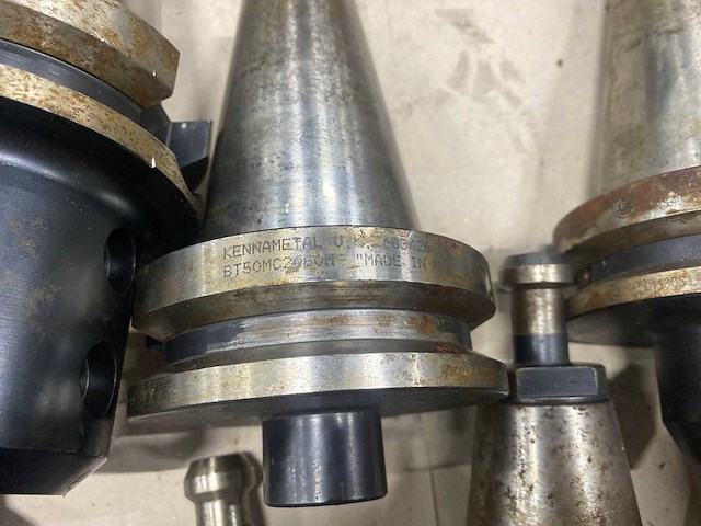 Diversen soorten en merken tool holders (34x) - afbeelding 9 van  11