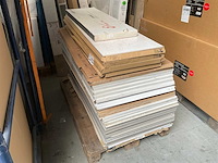 Diversen vloertegels circa 45m2 - afbeelding 2 van  3