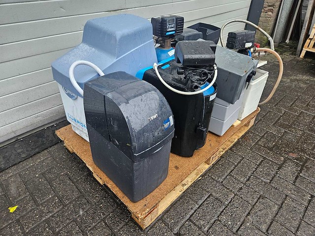 Diversen waterontharders - afbeelding 2 van  2