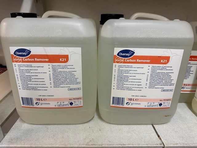 Diversey - carbon remover - inweekmiddel (5x) - afbeelding 2 van  3