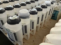 Diversey - clax revoflow oxi pur-eco - fles bleekmiddel voor gekleurd textiel (8x) - afbeelding 1 van  2