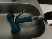 Diversey - j2000 - rvs haspelinstallatie met slang met doseersysteem - afbeelding 4 van  4