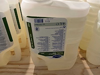 Diversey - revoflow enzi - fles waskrachtversterker met enzymen (6x) - afbeelding 1 van  1