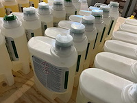 Diversey - revoflow enzi - fles waskrachtversterker met enzymen (6x) - afbeelding 1 van  2