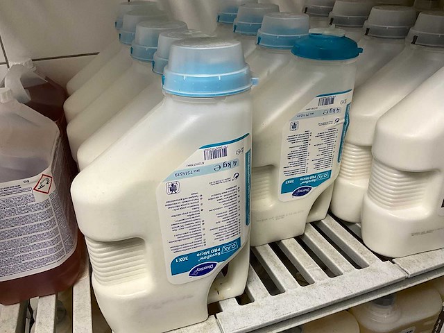 Diversey - revoflow pro micro - fles hoofdwasmiddel (5x) - afbeelding 2 van  2