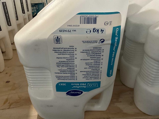 Diversey - revoflow pro micro - hoofdwasmiddel (8x) - afbeelding 2 van  2