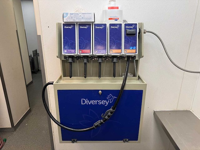 Diversey - s848861012 - zeep doseersysteem - afbeelding 2 van  4