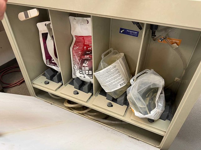 Diversey - s848861012 - zeep doseersysteem - afbeelding 4 van  4