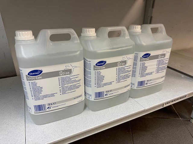Diversey - suma calc - ontkalker (3x) - afbeelding 1 van  2