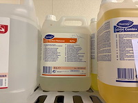 Diversey - suma carbon remover - fles vloeibaar inweekmiddel (2x) - afbeelding 1 van  1