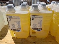 Diversey - suma revoflow clear - fles naspoelmiddel (10x) - afbeelding 2 van  2