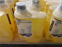Diversey - suma revoflow clear - fles naspoelmiddel (8x) - afbeelding 2 van  2