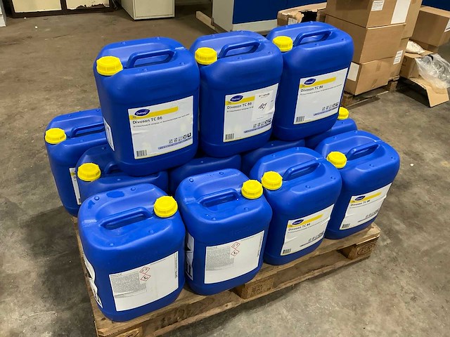 Diversey divosan tc86 reinigingsmiddel (15x) - afbeelding 1 van  2