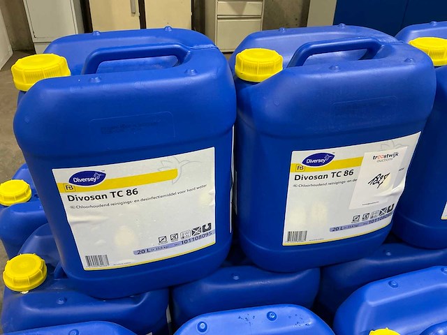 Diversey divosan tc86 reinigingsmiddel (15x) - afbeelding 2 van  2