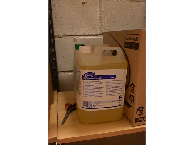 Diversey / dr. becker / glorix partij diverse hygiene benodigdheden - afbeelding 3 van  8
