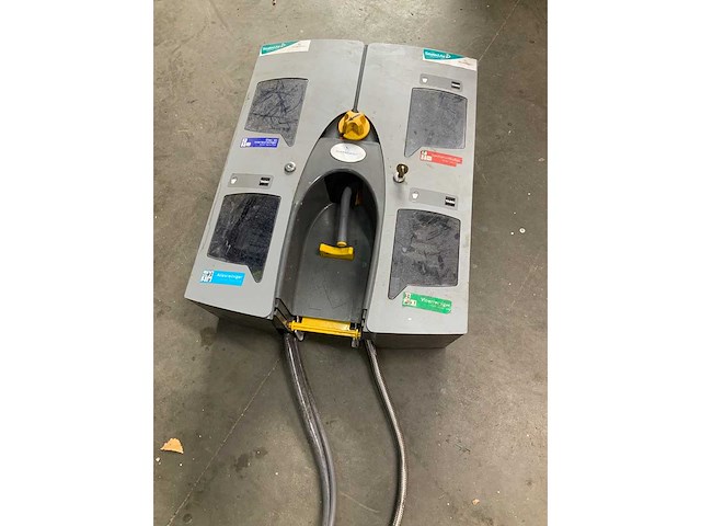 Diversey quattro select pouch air g ap cw doseerunit - afbeelding 1 van  4