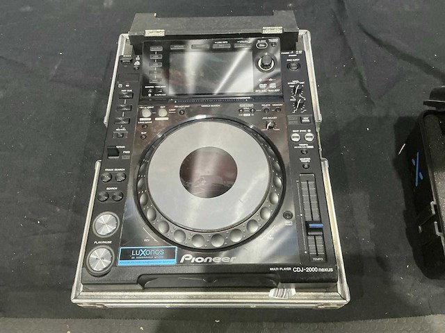 Dj gear - pioneer - cdj 2000 nexus - afbeelding 1 van  3