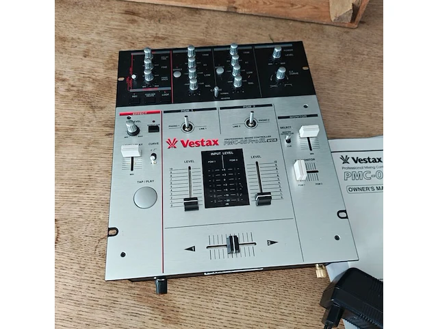 Dj mengpaneel, vestax, pmc-05 proslvca - afbeelding 2 van  4