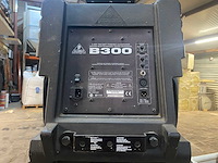 Dj-set en apparatuur - afbeelding 2 van  5