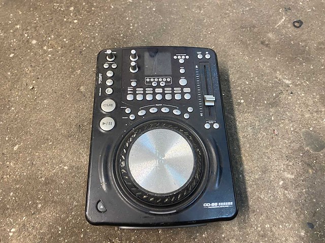 Dj-set en apparatuur - afbeelding 2 van  11