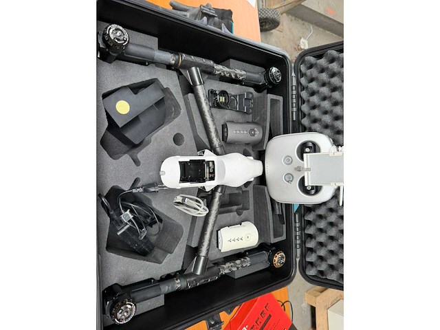 Dji inspire 1 t600 drone set met zenmuse camera, 2x tb47 accu en koffer - afbeelding 8 van  8
