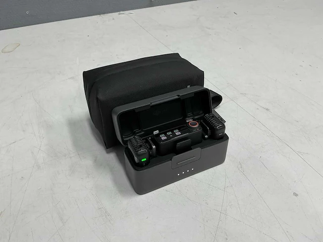 Dji mic - dmc02 - draadloos microfoonsysteem - afbeelding 3 van  9
