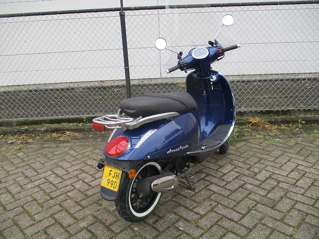 Djjd - bromscooter - avantgarde - scooter - afbeelding 9 van  11