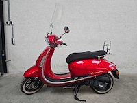 Djjd - snorscooter - avantgarde - 4t 25km uitvoering fbr12h - afbeelding 1 van  8