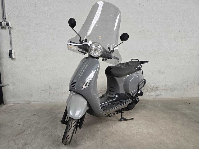 Djjd - snorscooter - cashmere - 4t 25km uitvoering dzb68d - afbeelding 3 van  8