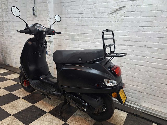 Djjd cashmere efi 45 km bromscooter 4takt - afbeelding 3 van  7