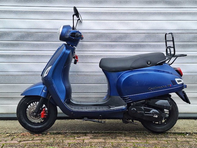 Djjd cashmere efi 45 km bromscooter 4takt - afbeelding 7 van  7
