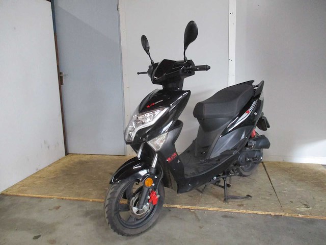 Djjd injectie - bromscooter - valetta (wy50qt-111) - scooter - afbeelding 4 van  11