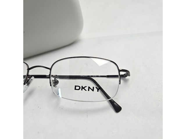 Dkny bril met marc jacobs case - afbeelding 2 van  5