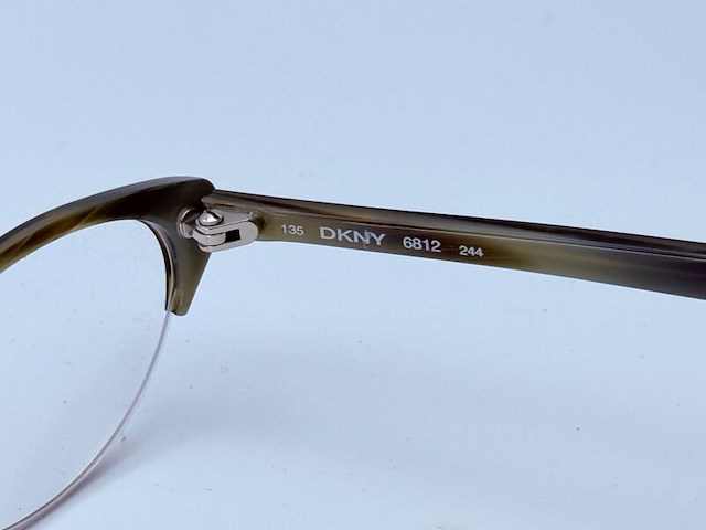 Dkny bril met marc jacobs case - afbeelding 10 van  10
