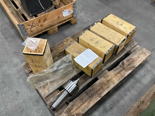 Dm516 draaibank spindel (5x) - afbeelding 1 van  1