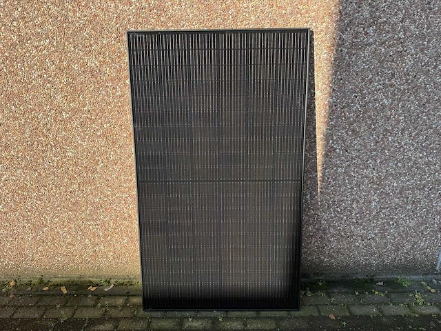 Dmegc - set van 32 zonnepanelen (455 wp) - sungrow 12k omvormer - afbeelding 2 van  9