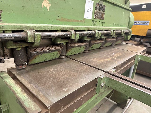 Dmf - 1956 - guillotineschaar - afbeelding 2 van  8